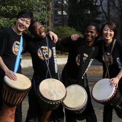 音楽を使ったチームビルディングで日本を元気にするドラムカフェジャパンのアーティスト達